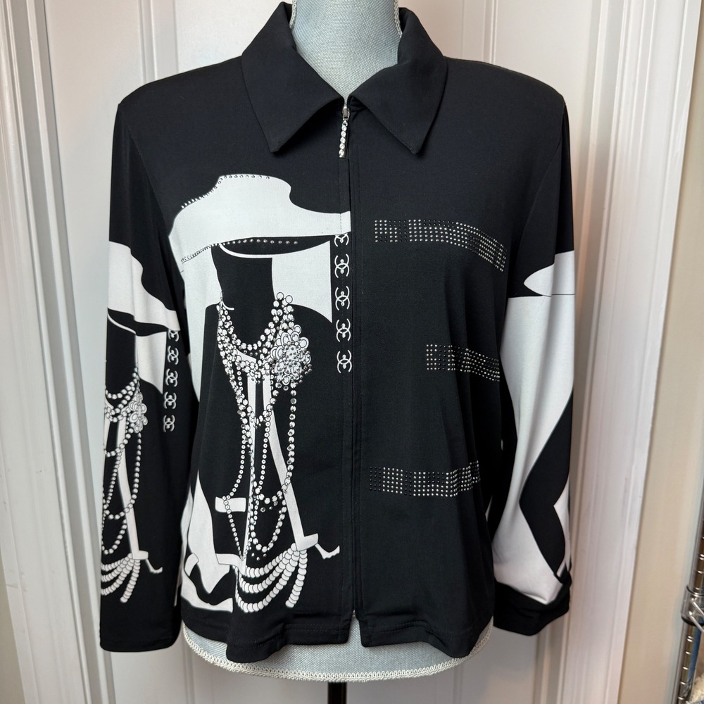 Jackets Galore by Zakia Farooki Black White Graphic Rhinestone Zip Top Large
